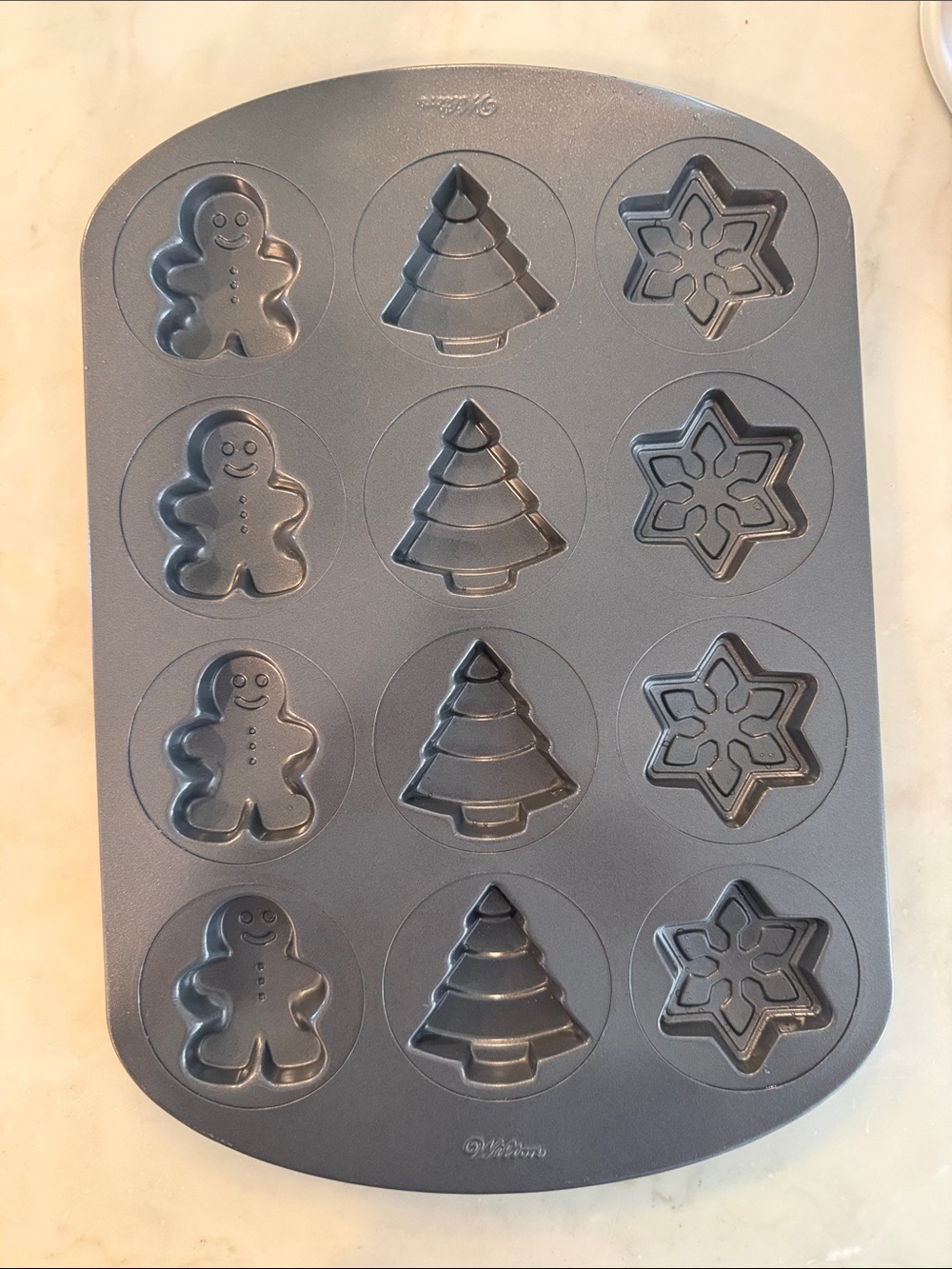 Wilton Gray Holiday Mini Cake Pan with Gingerbread, Tree & Snowflake Molds